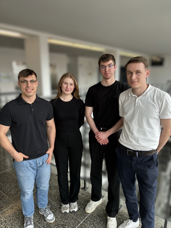 Teamfoto_Campus Inform bearbeitet.JPG