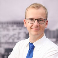 Porträtfoto Wischnewski, Christoph 2023.jpg Porträtfoto Wischnewski Christoph studentisches Teammitglied der Jobmesse